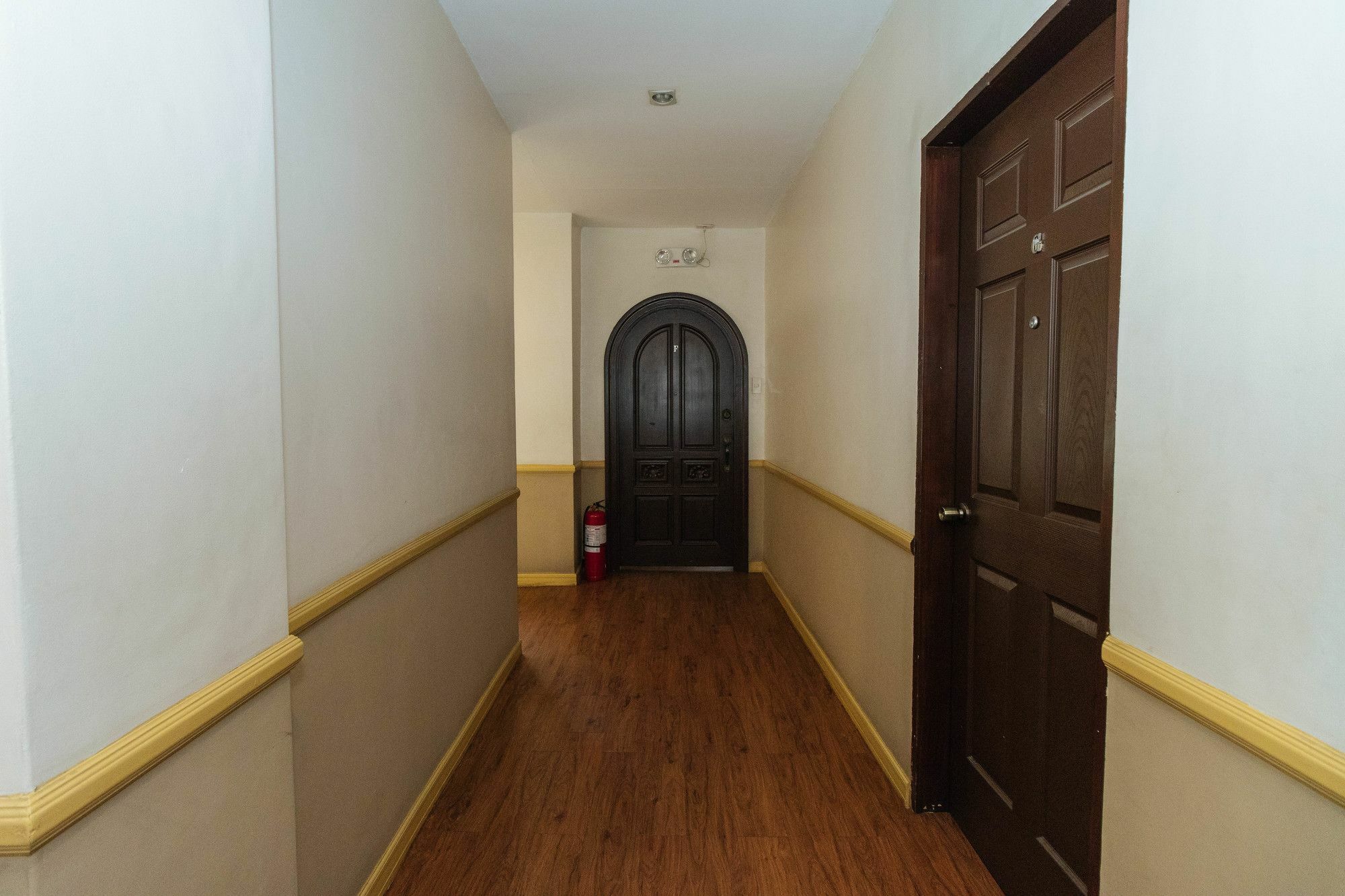 מלון מנילה Reddoorz San Antonio Makati מראה חיצוני תמונה