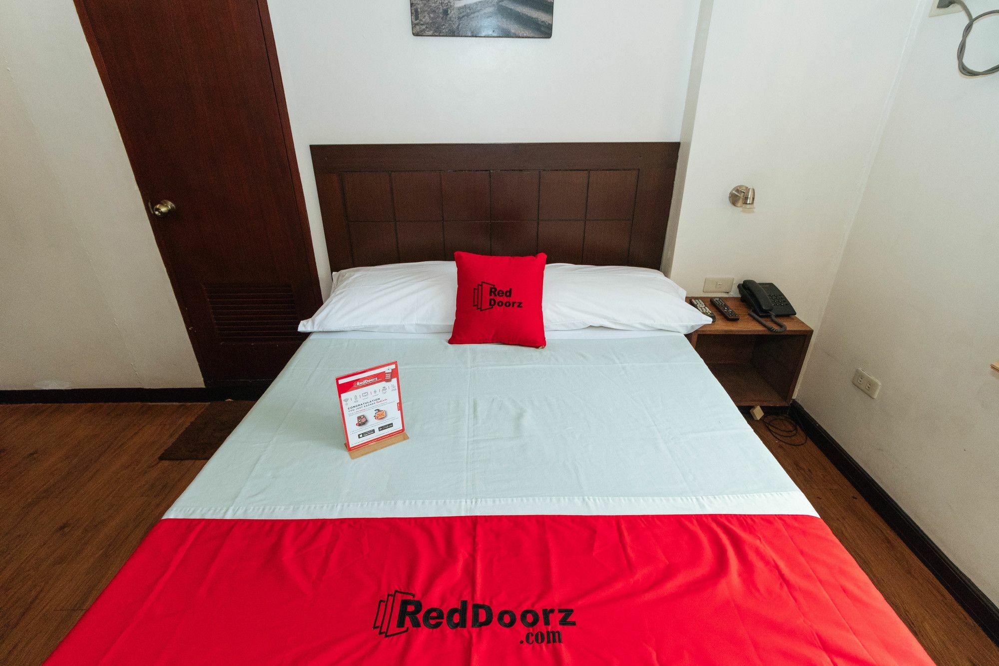 מלון מנילה Reddoorz San Antonio Makati מראה חיצוני תמונה